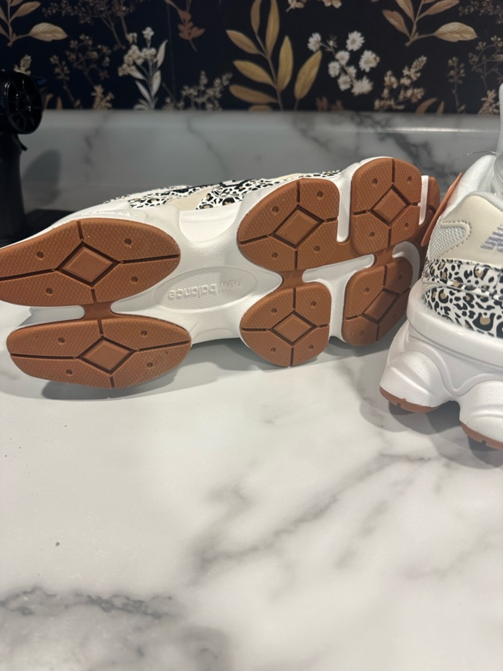 New Balance Women's White Cream & Black Leopard-Print Sneakers - Picture 4 of 5